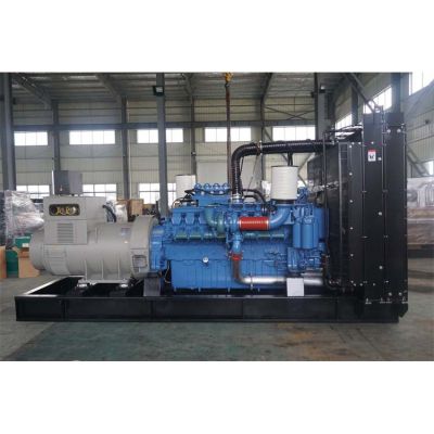 500kw奔馳柴油發(fā)電機(jī)組-奔馳12缸柴油機(jī)12V1600G10F柴油發(fā)電機(jī)組,缸徑/行程：122/150mm,柴油發(fā)電機(jī)組水冷發(fā)動(dòng)機(jī)功率525KW,柴油發(fā)電機(jī)組配套馬拉松斯坦福發(fā)電機(jī)。廠價(jià)直銷歡迎選購(gòu)：13773399855。