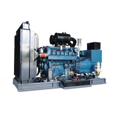 300kw科曼柴油發電機組-科曼8缸柴油機8KMV-415柴油發電機組,缸徑/行程：128/142mm,柴油發電機組水冷發動機功率363KW,柴油發電機組配套馬拉松斯坦福發電機。廠價直銷歡迎選購：13773399855。