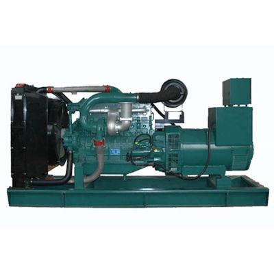 120kw國產(chǎn)大宇柴油發(fā)電機(jī)組-國產(chǎn)大宇6缸柴油機(jī)DW8.0-T6T柴油發(fā)電機(jī)組,缸徑/行程：112/135mm,柴油發(fā)電機(jī)組水冷發(fā)動(dòng)機(jī)功率145KW,柴油發(fā)電機(jī)組配套馬拉松斯坦福發(fā)電機(jī)。廠價(jià)直銷歡迎選購：13773399855。