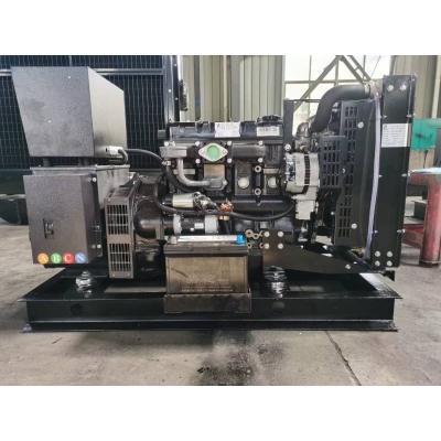 15kw上柴股份柴油發(fā)電機(jī)組-上柴動(dòng)力4缸柴油機(jī)4Z2.3-G11柴油發(fā)電機(jī)組,缸徑/行程：85/100mm,柴油發(fā)電機(jī)組水冷發(fā)動(dòng)機(jī)功率18KW,柴油發(fā)電機(jī)組配套馬拉松斯坦福發(fā)電機(jī)。廠價(jià)直銷(xiāo)歡迎選購(gòu)：13773399855。